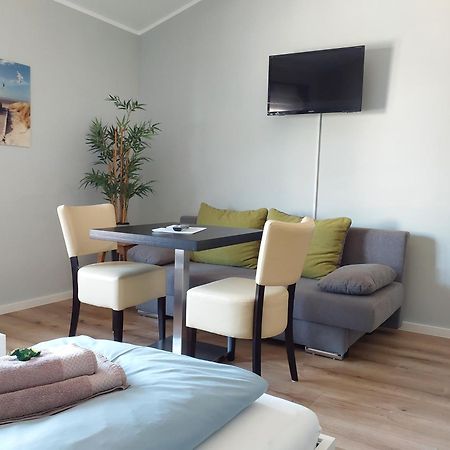Triple A³ Aparthotel มาร์คทายเดินเฟลด์ ภายนอก รูปภาพ