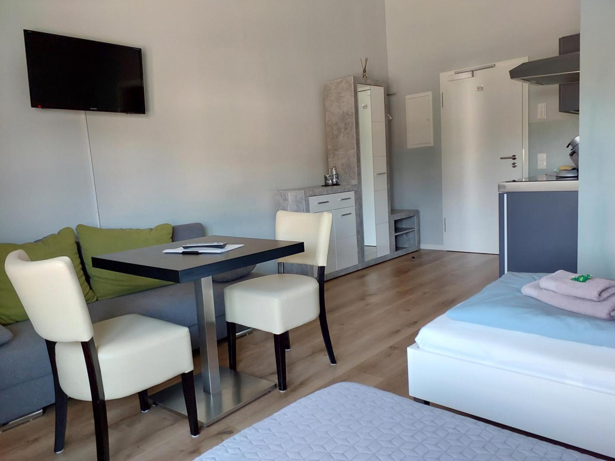 Triple A³ Aparthotel มาร์คทายเดินเฟลด์ ภายนอก รูปภาพ