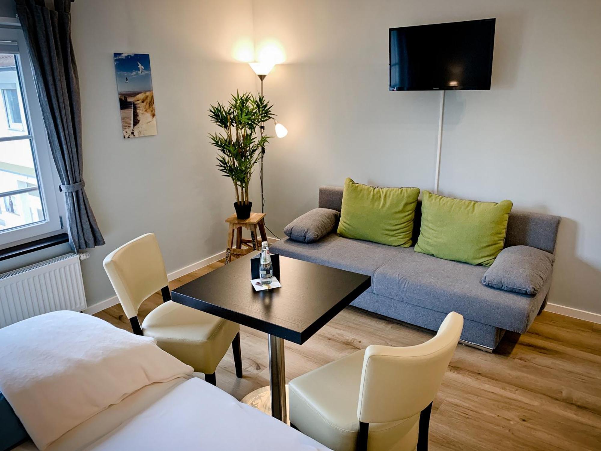 Triple A³ Aparthotel มาร์คทายเดินเฟลด์ ภายนอก รูปภาพ